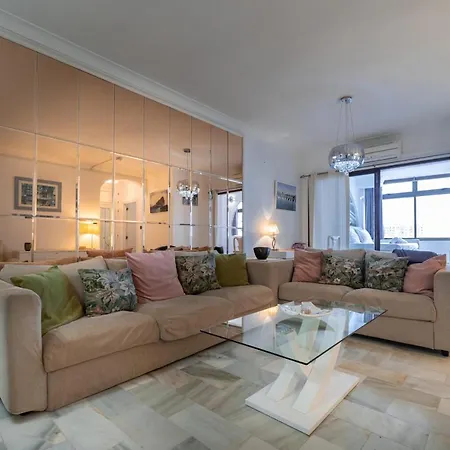 Neptune Suite-hosted By Sweetstay Apartment *
