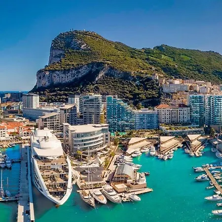 Neptune Suite-hosted By Sweetstay * Gibraltar