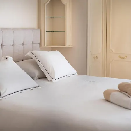Apartment Neptune Suite-hosted By Sweetstay