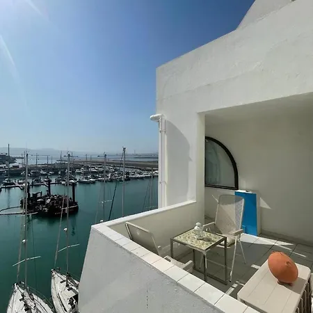 Neptune Suite-hosted By Sweetstay Apartment