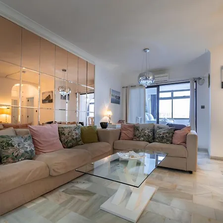Neptune Suite-hosted By Sweetstay Gibraltar