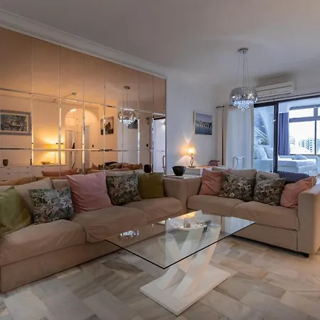 Apartment Neptune Suite-hosted By Sweetstay *