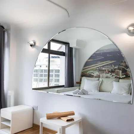 Apartment Neptune Suite-hosted By Sweetstay