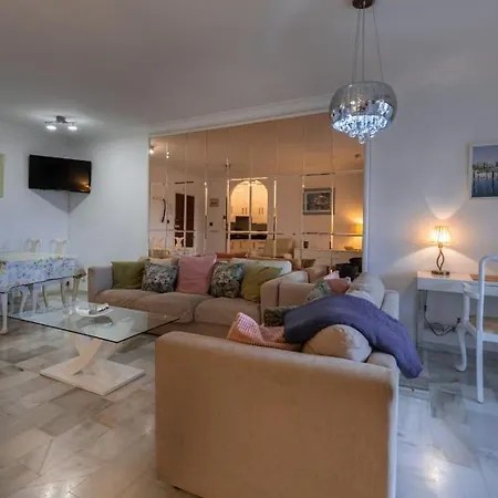 Neptune Suite-hosted By Sweetstay Gibraltar