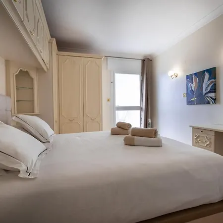 Apartment Neptune Suite-hosted By Sweetstay Gibraltar